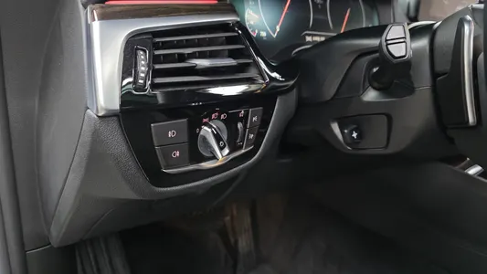 BMW 6 Series GT (G32) 620d 2019 28