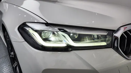 BMW 5 Series (G30) 530i M 2022 22