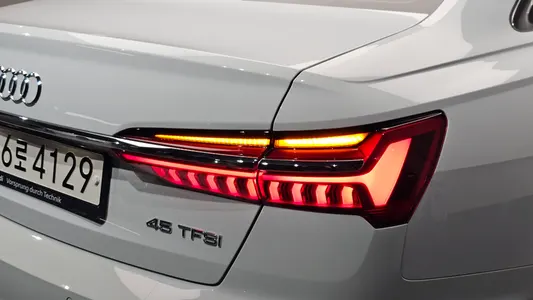 Audi A6 (C8) 45 TFSI 2022 23