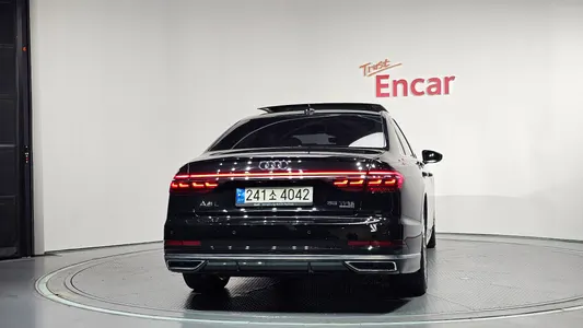 Audi A8 (D5) 55 TFSI LWB 2021 4
