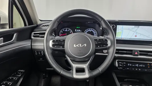 Kia K5 3 2.0 2022 12