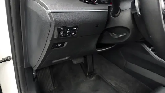 Kia K5 3 2.0 2022 18