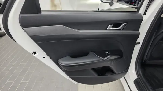 Kia K5 3 2.0 2022 25