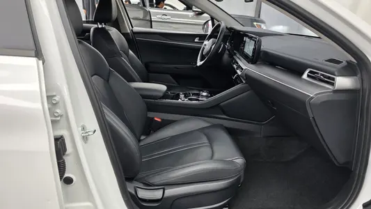 Kia K5 3 2.0 2022 26