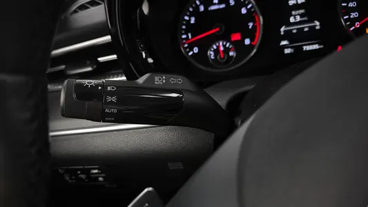 Kia K5 3 2.0 2022 29