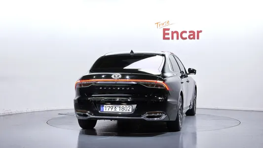 Hyundai IG 2022 4