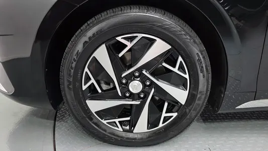 Hyundai IG 2022 5