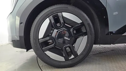 Kia EV9 4WD 2023 5