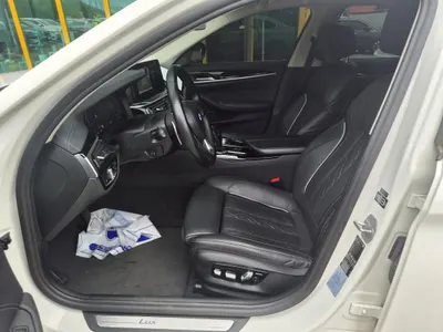 BMW 5 Series (G30) 530i 2020 7