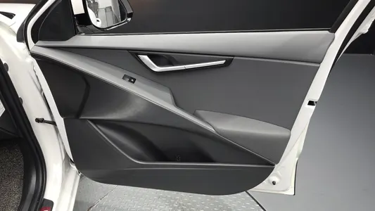 Kia 디 니로 2025 24