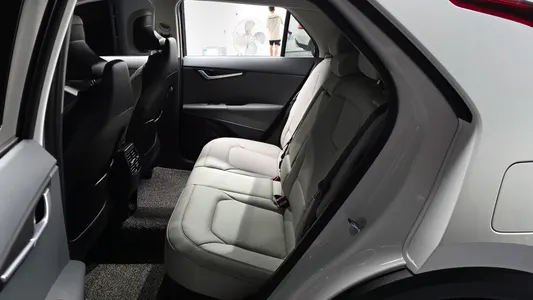 Kia 디 니로 2025 26
