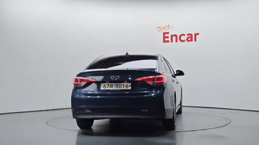 Hyundai LF 2.0 HEV 2015 4