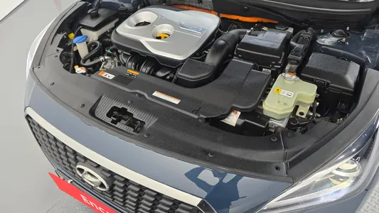 Hyundai LF 2.0 HEV 2015 6