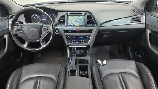 Hyundai LF 2.0 HEV 2015 7
