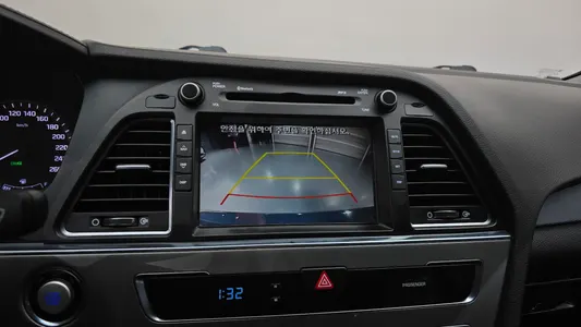 Hyundai LF 2.0 HEV 2015 16