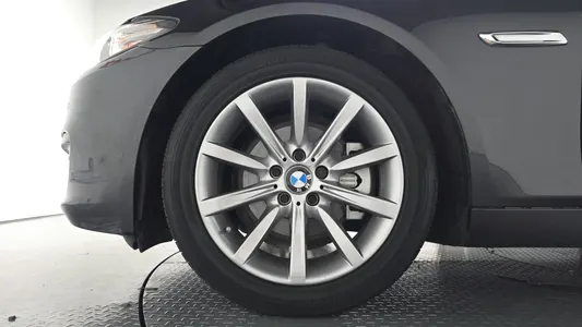 BMW 5 Series (F10) 520d 2015 4