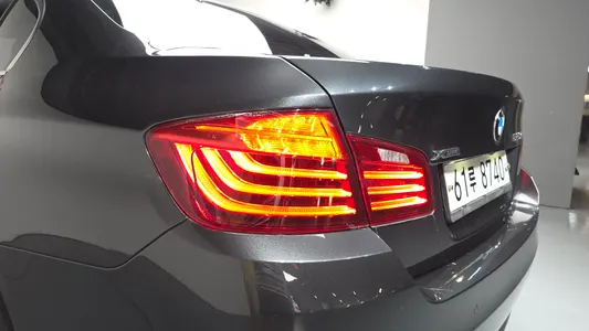 BMW 5 Series (F10) 520d 2015 23