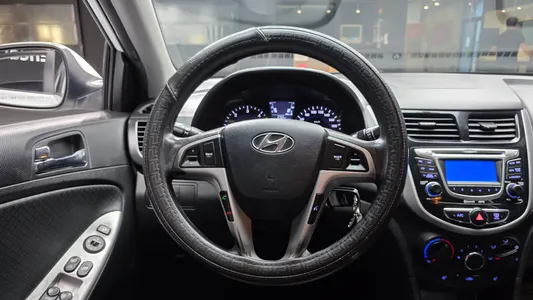 Hyundai () 1.6 VGT 2012 14