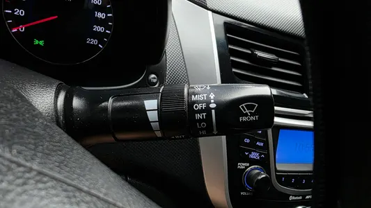 Hyundai () 1.6 VGT 2012 19