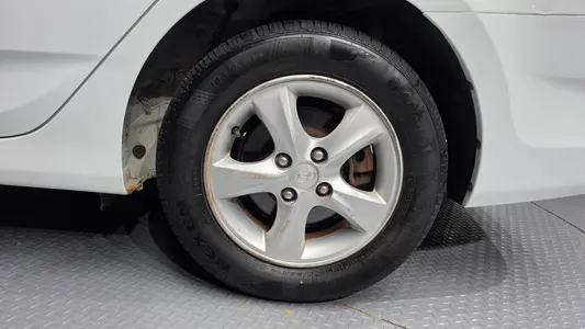 Hyundai () 1.6 VGT 2012 21