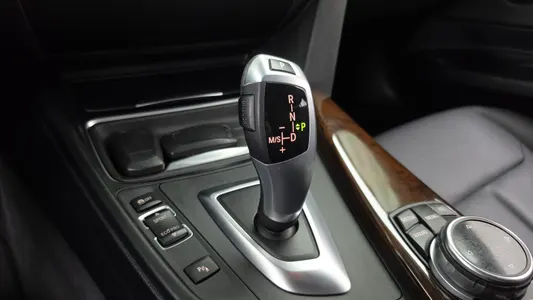 BMW 3 Series GT (F34) GT 320d 2014 9