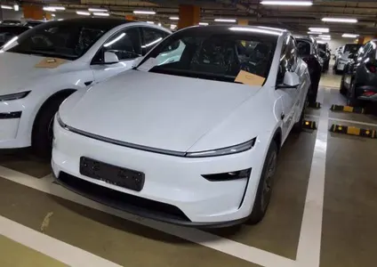 Tesla Y L AWD 2026