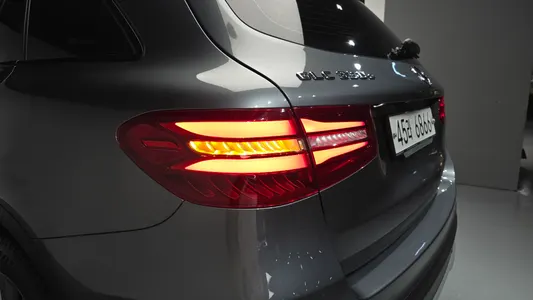 Mercedes-Benz GLC-Class X253 GLC350e 4MATIC 2019 23