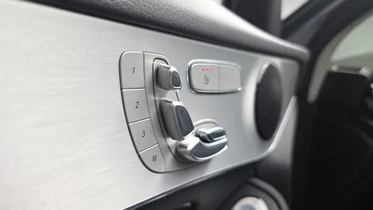 Mercedes-Benz GLC-Class X253 GLC350e 4MATIC 2019 35