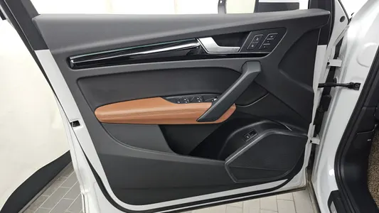 Audi Q5 (FY) 40 TDI 2022 24