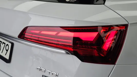 Audi Q5 (FY) 40 TDI 2022 23