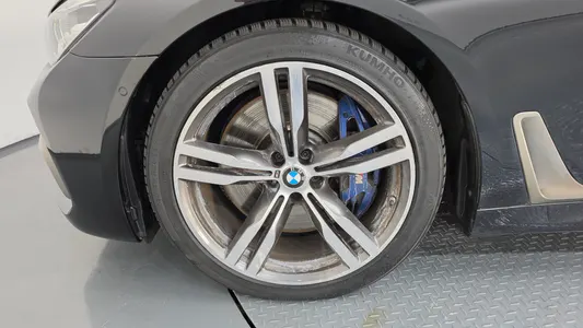 BMW 7 Series (G11) M760Li xDrive 2017 5