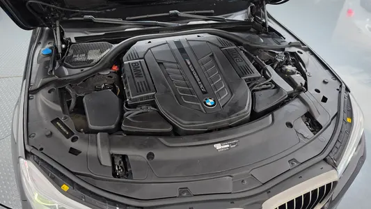 BMW 7 Series (G11) M760Li xDrive 2017 6