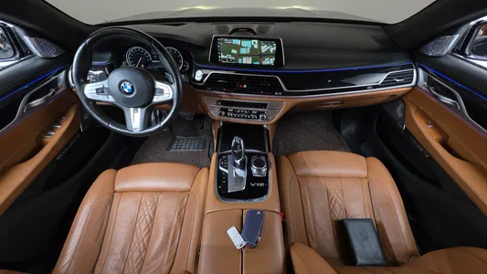 BMW 7 Series (G11) M760Li xDrive 2017 7