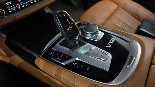 BMW 7 Series (G11) M760Li xDrive 2017 9