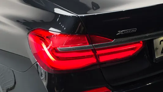 BMW 7 Series (G11) M760Li xDrive 2017 23