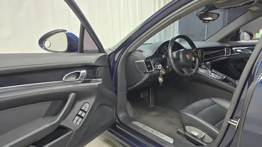 Porsche 파나메라 3.6 AWD 2012 9