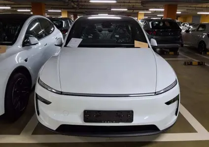 Tesla Y L AWD 2026
