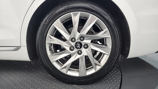 Hyundai IG 2021 21