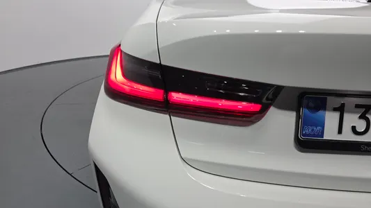 BMW 3 Series (G20) 320i M 2025 23