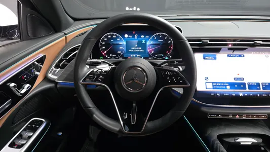 Mercedes-Benz E-Class W214 E200 2025 13