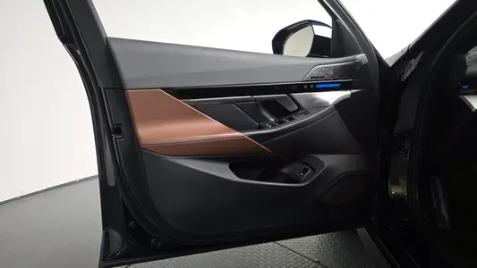 BMW 5 Series (G60) 530i xDrive M 2024 24