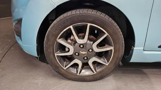 Chevrolet Spark LT 2012 5