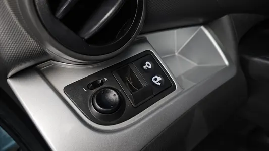 Chevrolet Spark LT 2012 27