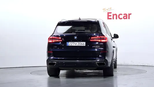 BMW X5 (G05) M50i 2020 4
