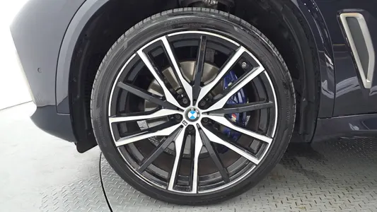 BMW X5 (G05) M50i 2020 5