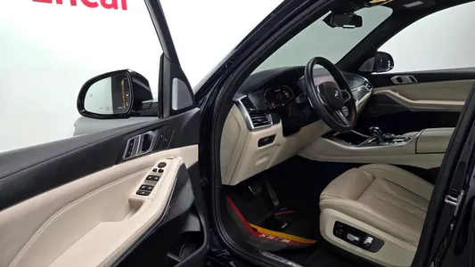 BMW X5 (G05) M50i 2020 10