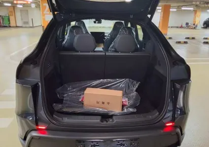 Tesla Y L AWD 2026 14