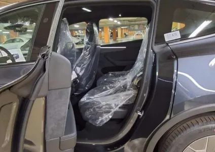 Tesla Y L AWD 2026 10