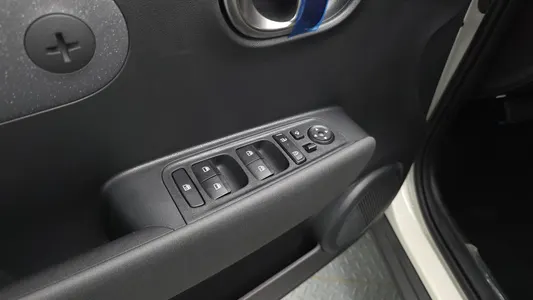 Hyundai 캐스퍼 일렉트릭 2026 27