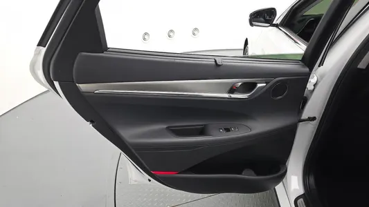 Hyundai IG 2022 25